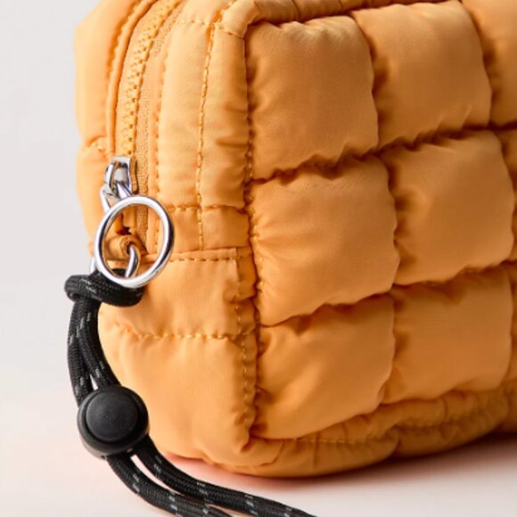💛 FP Movement Quilted Mini Case - Light Papaya (Yellow) - Picture 6 of 8